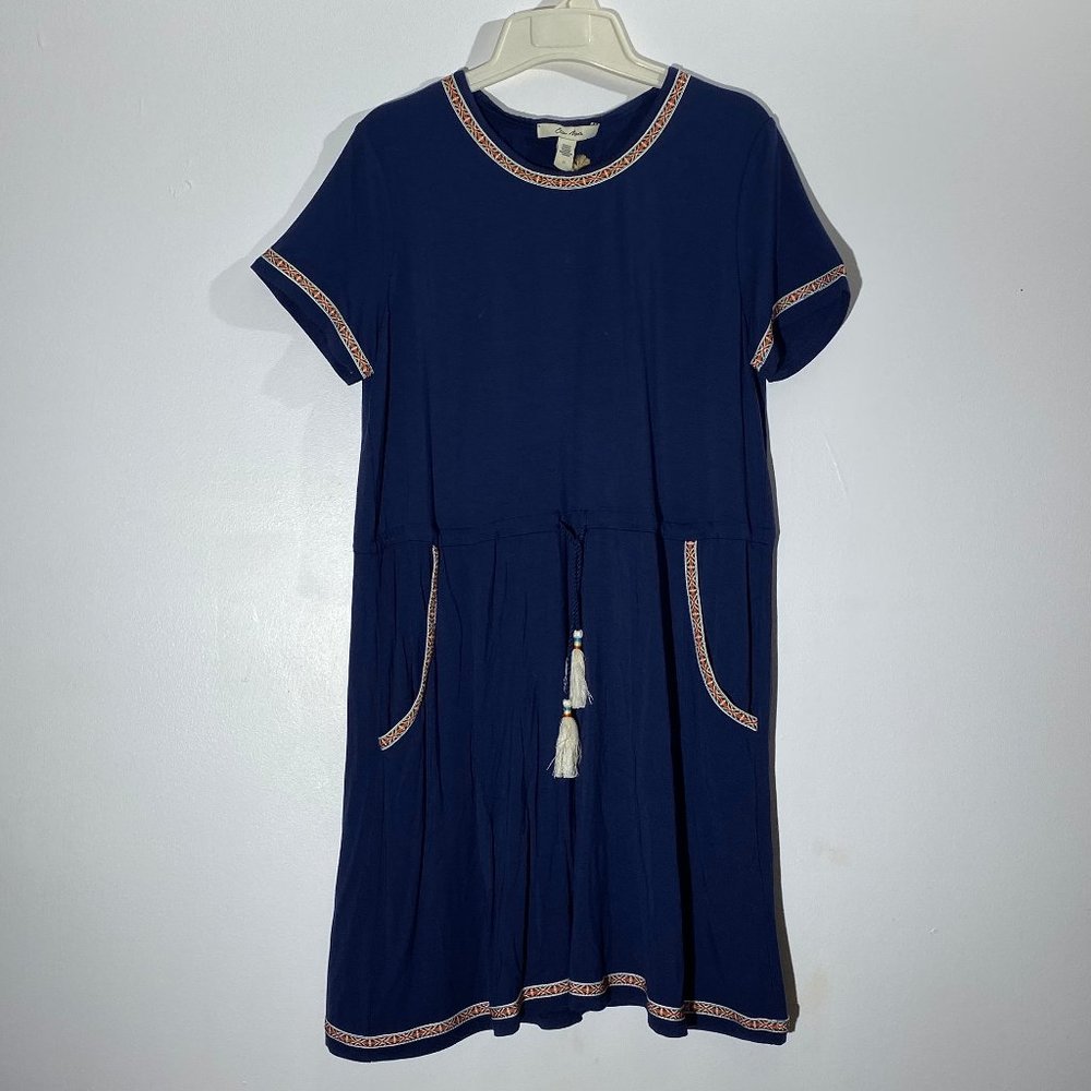 Blue tunic with pattern binding and pockets!